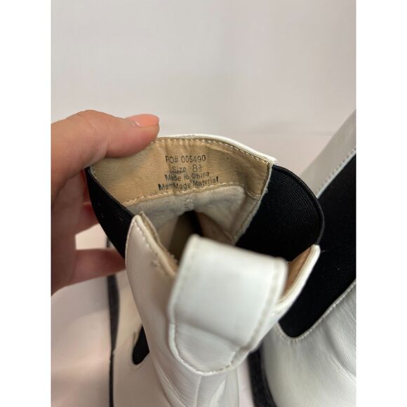 JOURNEE Women's Tru Comfort Foam Jenie Bootie In White size 8.5 - Picture 5 of 11